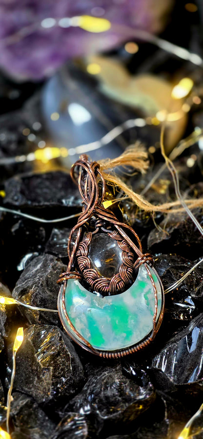 Moon Plume – Green Plume Agate & Clear Quartz Copper Pendant