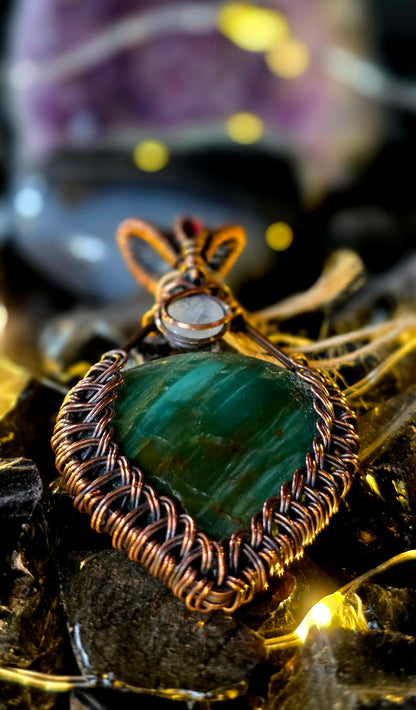 Fit For A Queen – Green Prasem Jasper, Moonstone & Ruby Copper Pendant