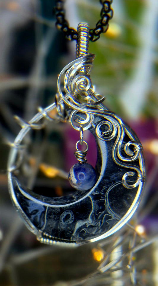 Moon And Earth – Fossilized Palm Root & Sodalite Silver Plated Copper Pendant