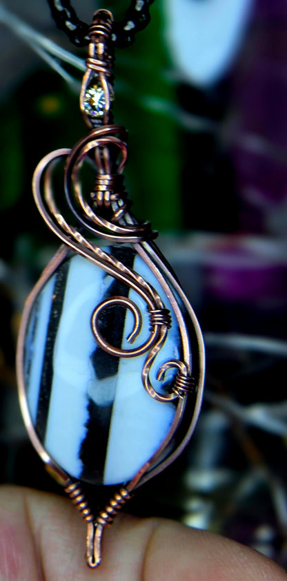 Golden Glow Owyhee Opal Pendant – Hand-Wrapped with Lemon Facet