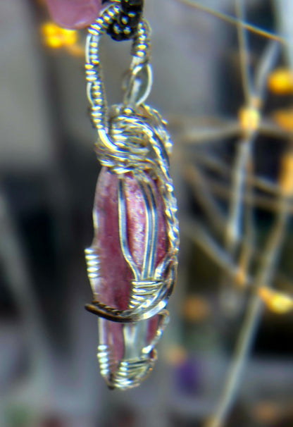 So Pretty In Pink – Pink Rhodonite & Labradorite Silver Plated Copper Pendant